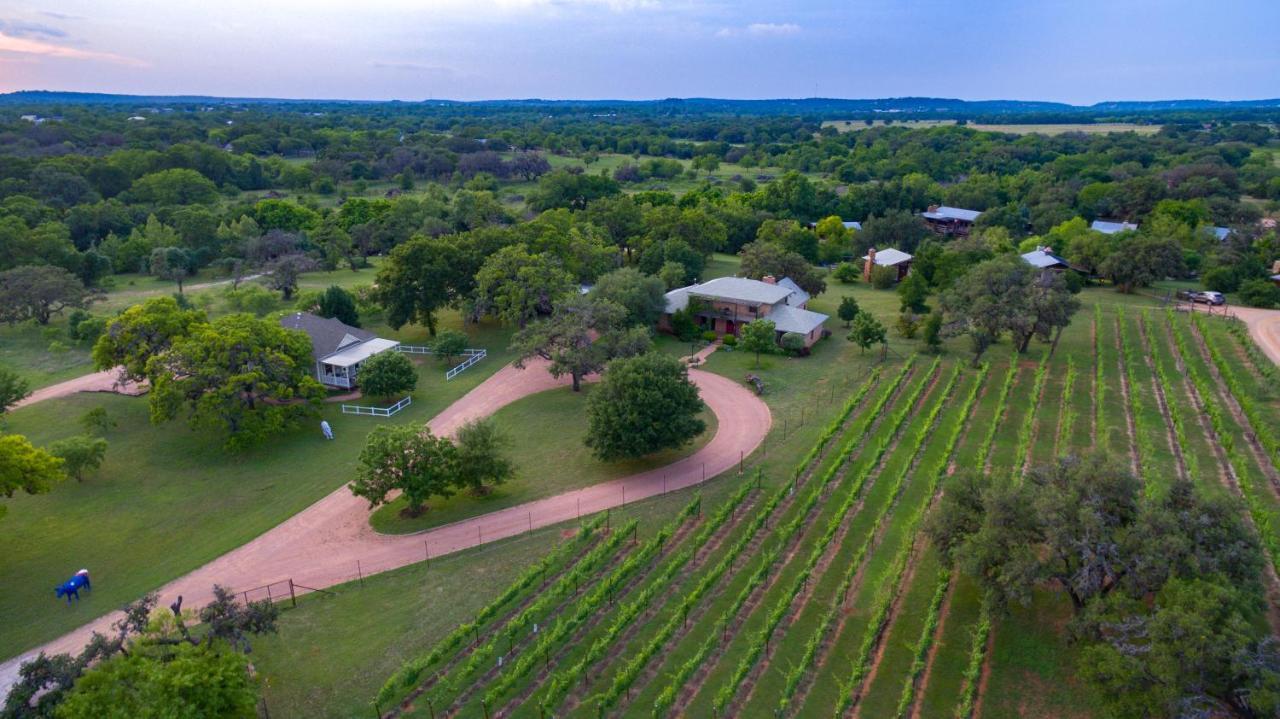Barons CreekSide Resort Fredericksburg Buitenkant foto