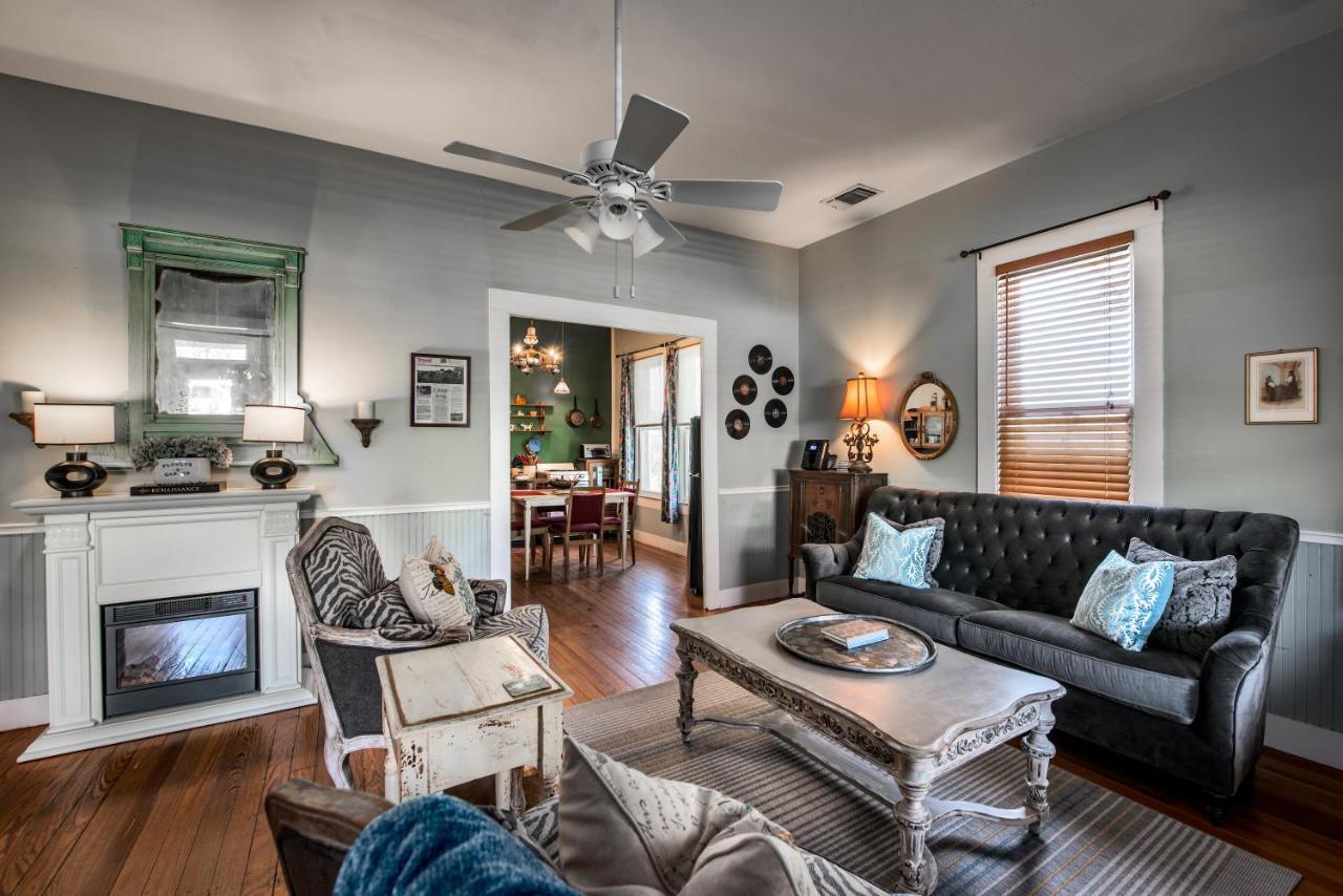 Barons CreekSide Resort Fredericksburg Buitenkant foto