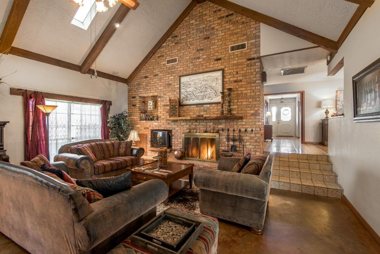 Barons CreekSide Resort Fredericksburg Buitenkant foto