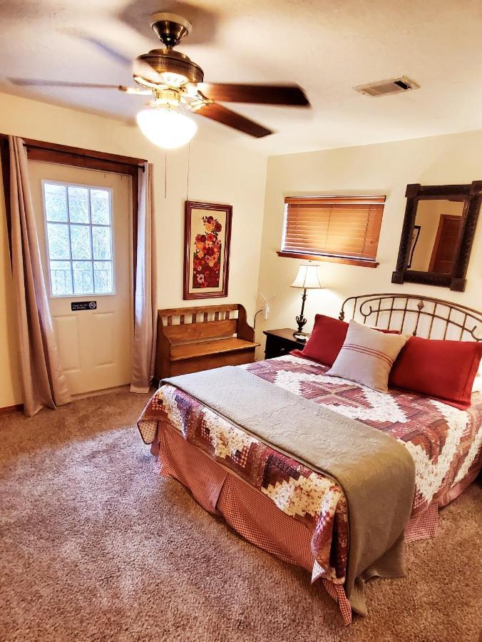 Barons CreekSide Resort Fredericksburg Buitenkant foto